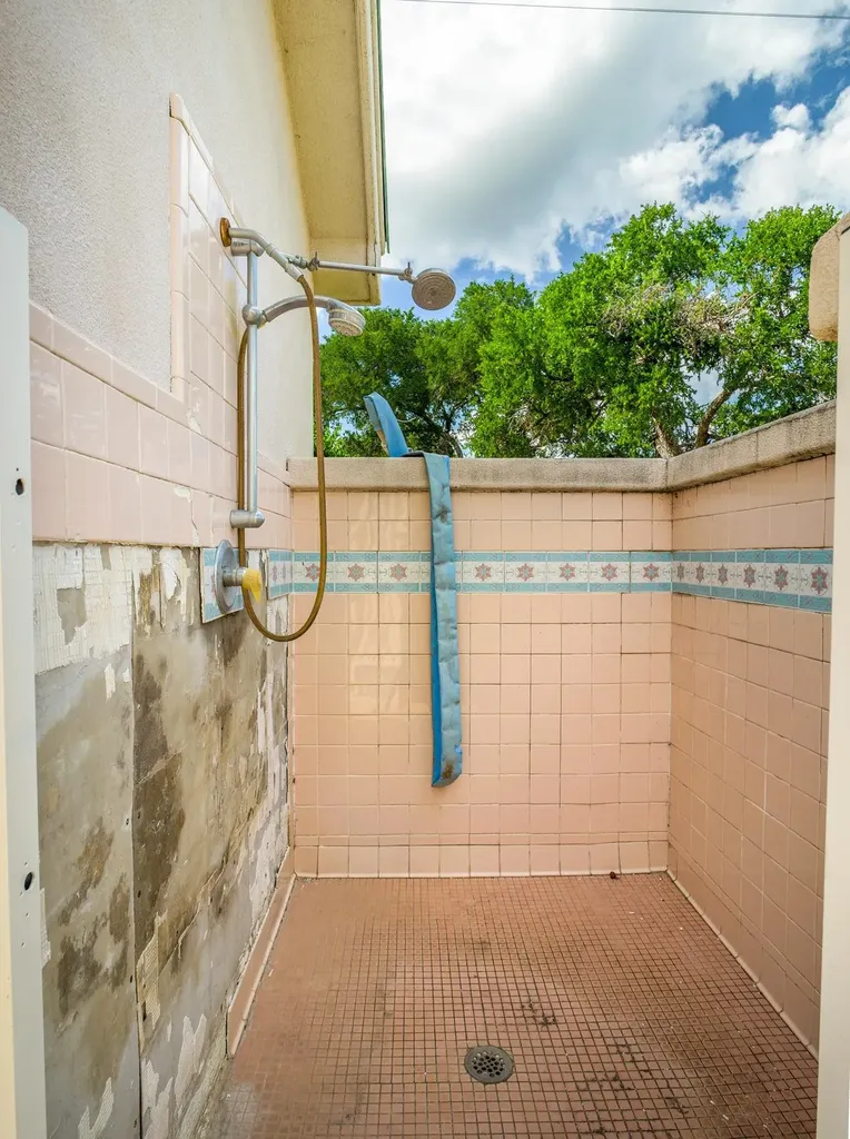 3963 W Ranch Road 1431 Buchanan Dam TX 78609