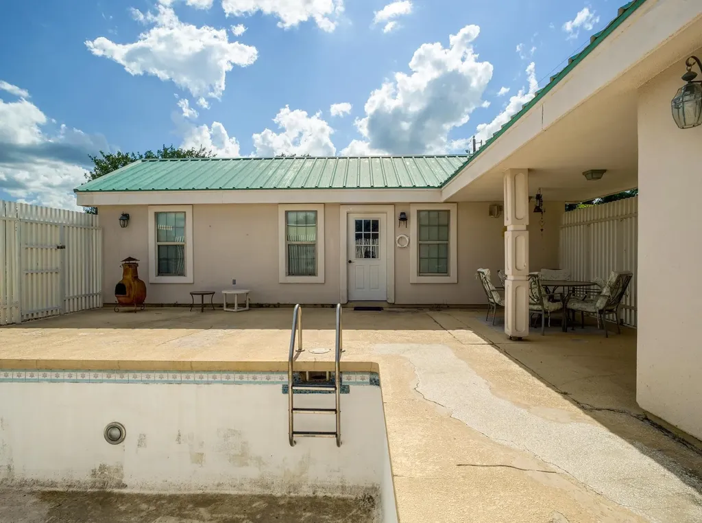 3963 W Ranch Road 1431 Buchanan Dam TX 78609