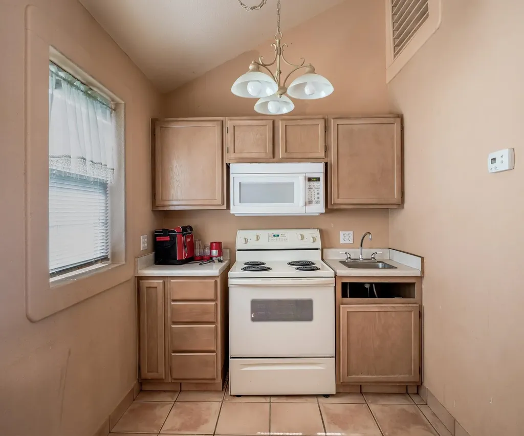 3963 W Ranch Road 1431 Buchanan Dam TX 78609