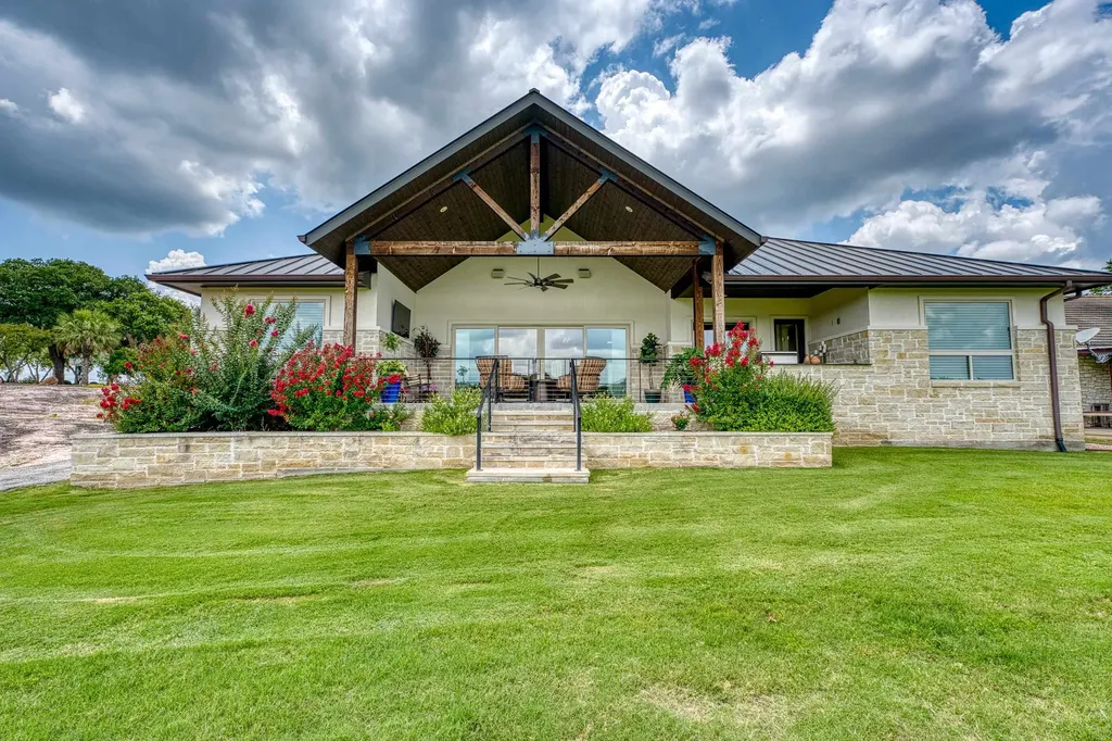 110 Marlin Horseshoe Bay TX 78657