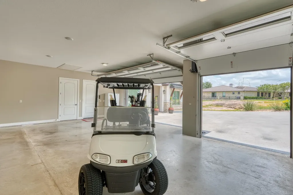 110 Marlin Horseshoe Bay TX 78657