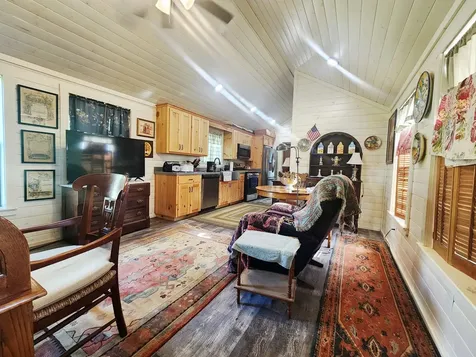 312 N Indian Cherokee TX 76832