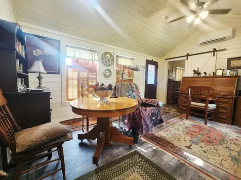312 N Indian Cherokee TX 76832