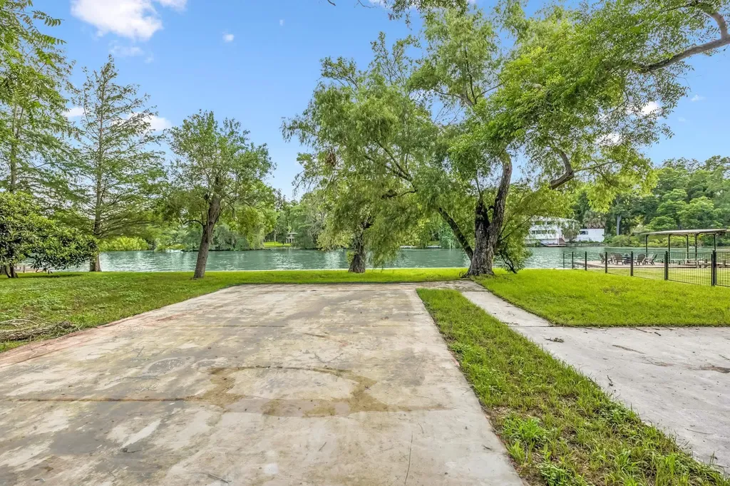 524 Turtle Lane Seguin TX 78155