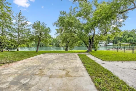 524 Turtle Lane Seguin TX 78155