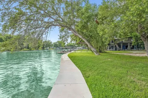 524 Turtle Lane Seguin TX 78155