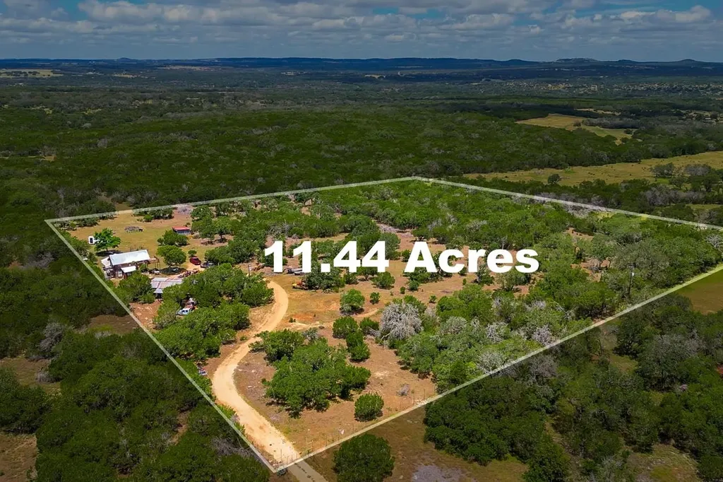 707 Ranch Road 1320 Johnson City TX 78636