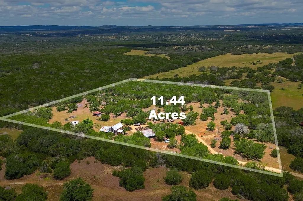 707 Ranch Road 1320 Johnson City TX 78636