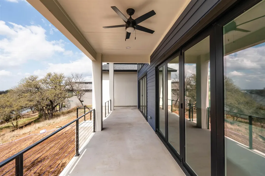 334 E Lake Drive Buchanan Dam TX 78609