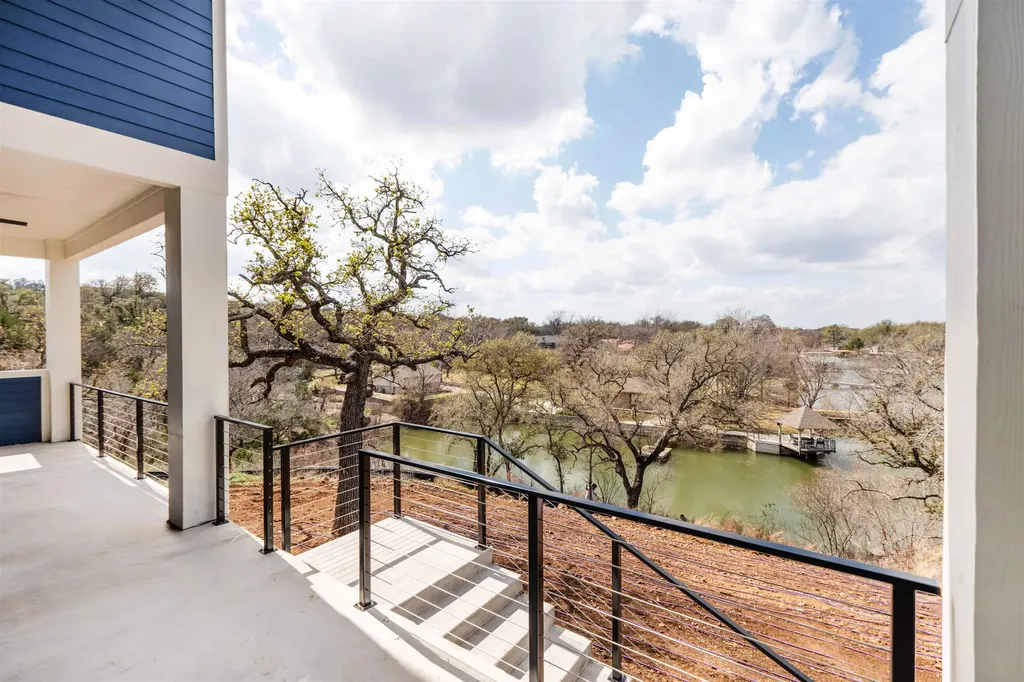 334 E Lake Drive Buchanan Dam TX 78609