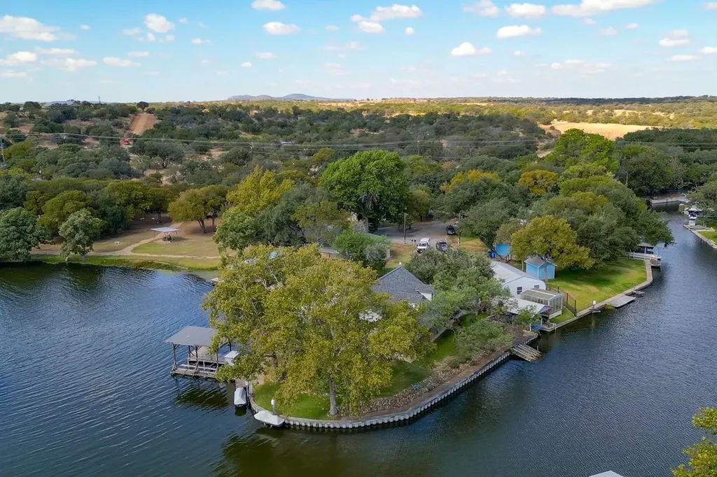 116 Shady Circle Drive Sunrise Beach TX 78643