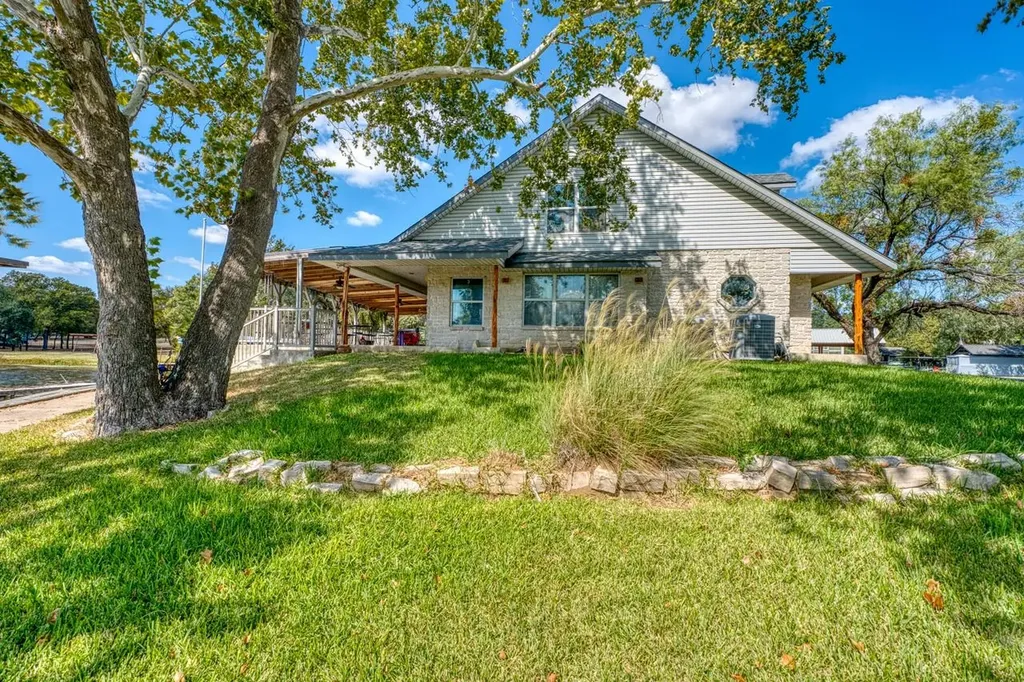 116 Shady Circle Drive Sunrise Beach TX 78643