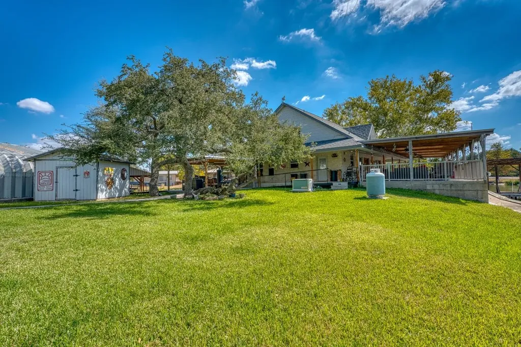 116 Shady Circle Drive Sunrise Beach TX 78643
