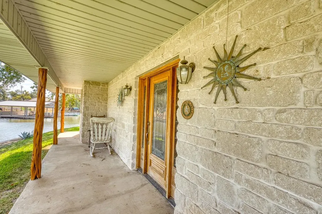 116 Shady Circle Drive Sunrise Beach TX 78643