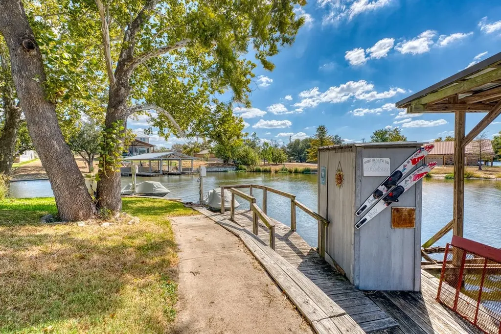 116 Shady Circle Drive Sunrise Beach TX 78643