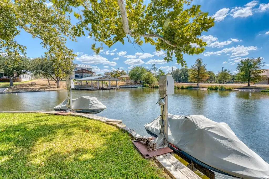 116 Shady Circle Drive Sunrise Beach TX 78643