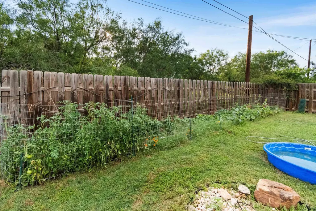 634 Birch Lane Cottonwood Shores TX 78657