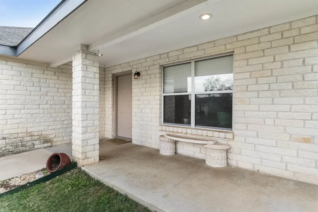 634 Birch Lane Cottonwood Shores TX 78657