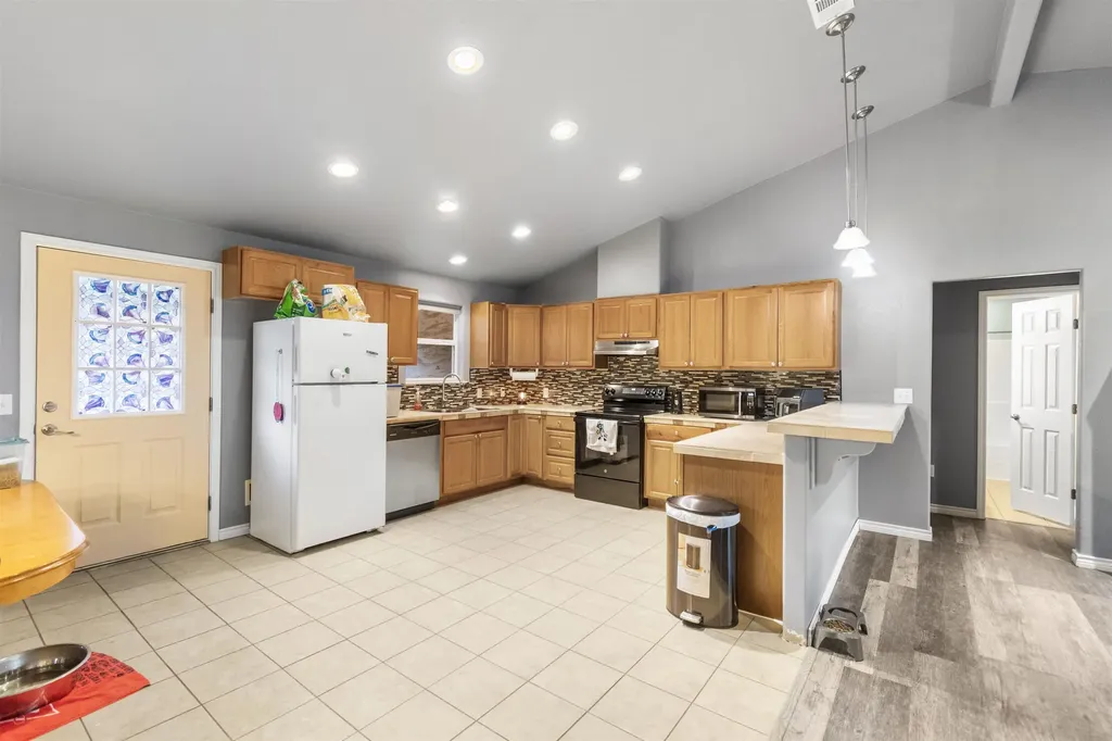 634 Birch Lane Cottonwood Shores TX 78657