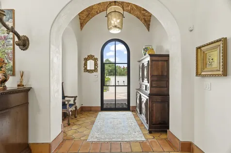 125 Plaza Escondido Horseshoe Bay TX 78657