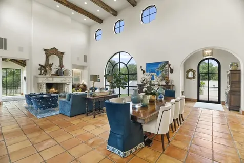 125 Plaza Escondido Horseshoe Bay TX 78657