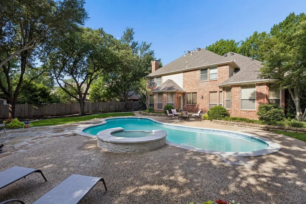 303 Waterford Court Out Of Area TX 76092