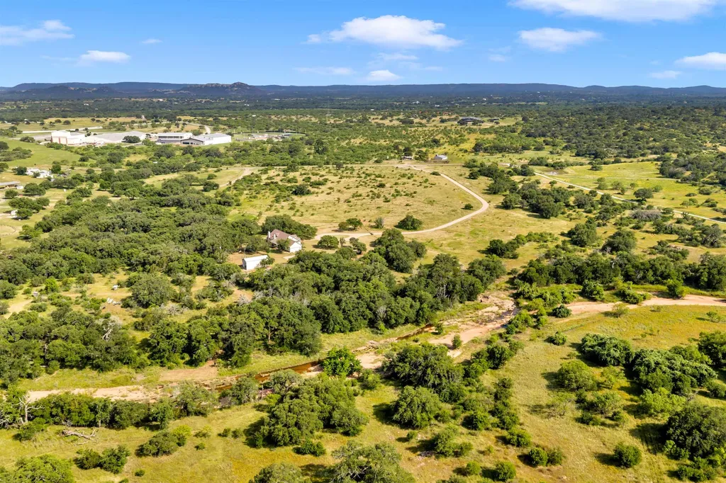 627 Ranch Road 2323 Llano TX 78643
