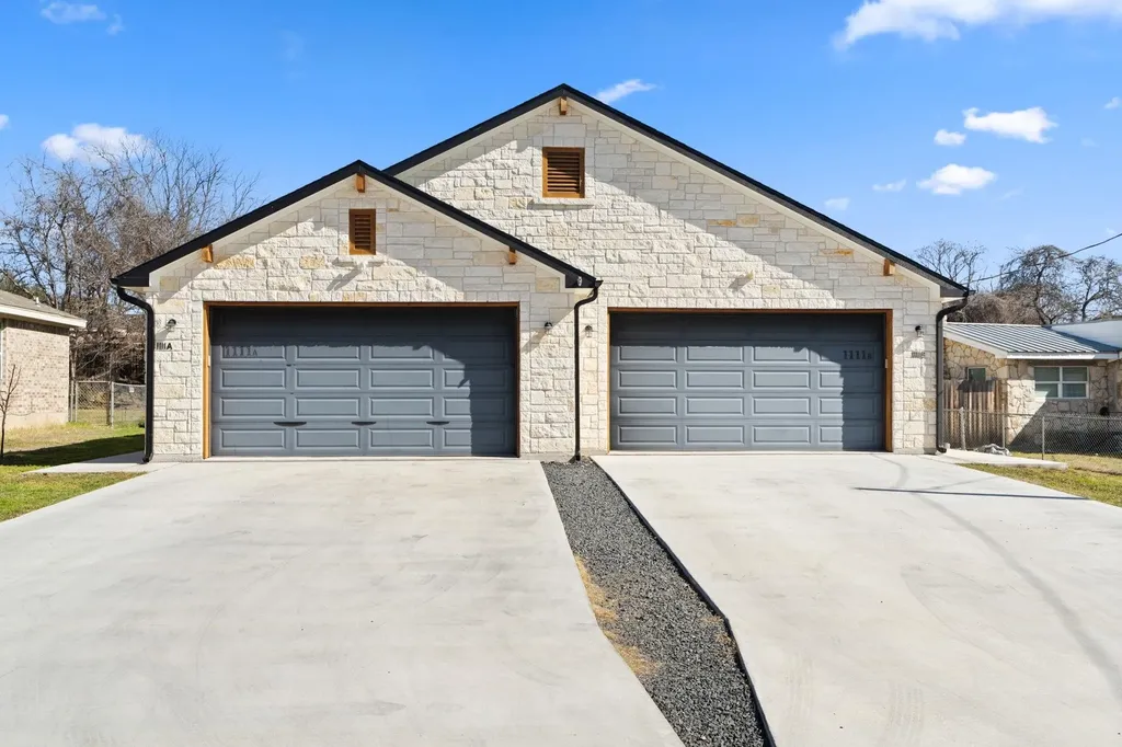 1111 Cedar Marble Falls TX 78654