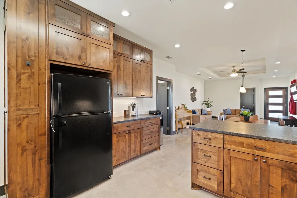 1111 Cedar Marble Falls TX 78654