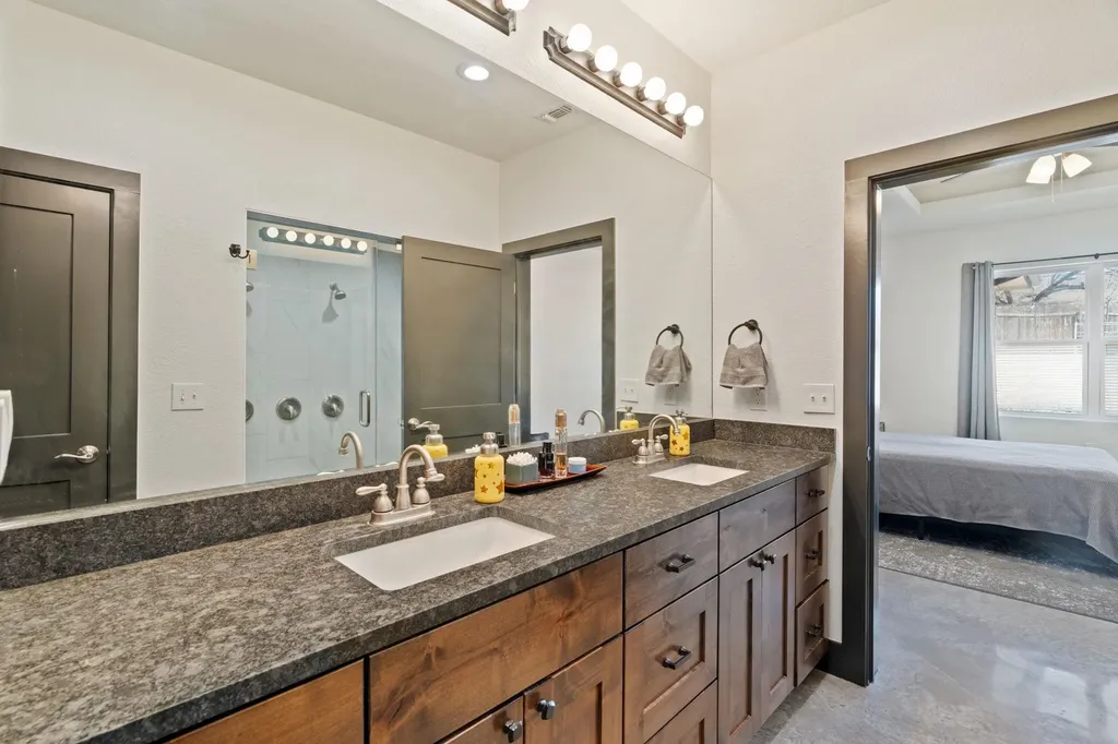 1111 Cedar Marble Falls TX 78654