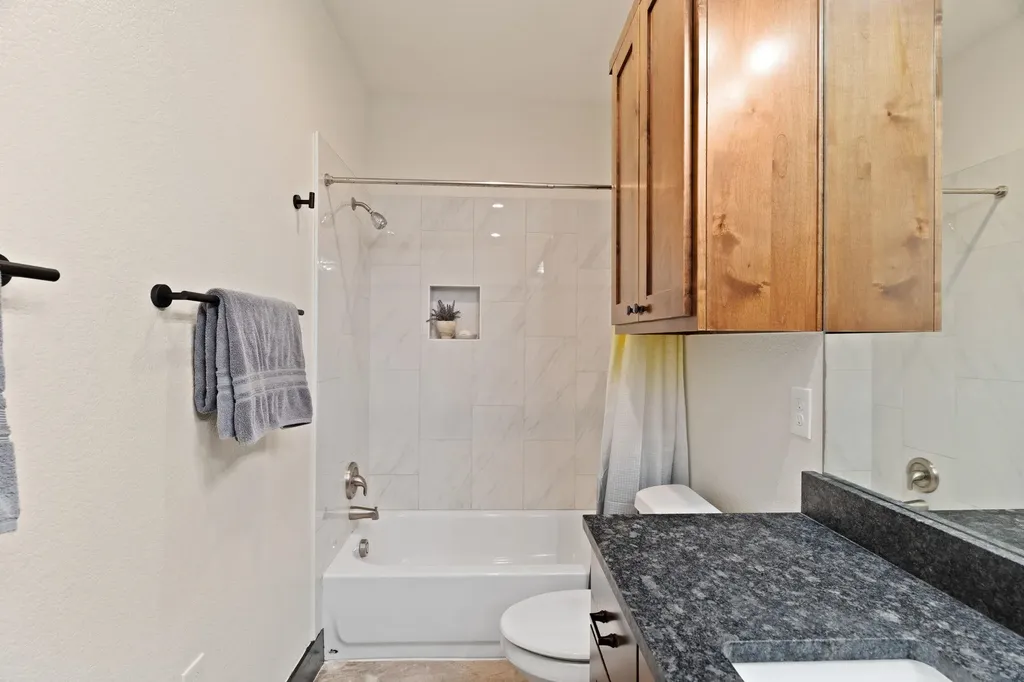 1111 Cedar Marble Falls TX 78654
