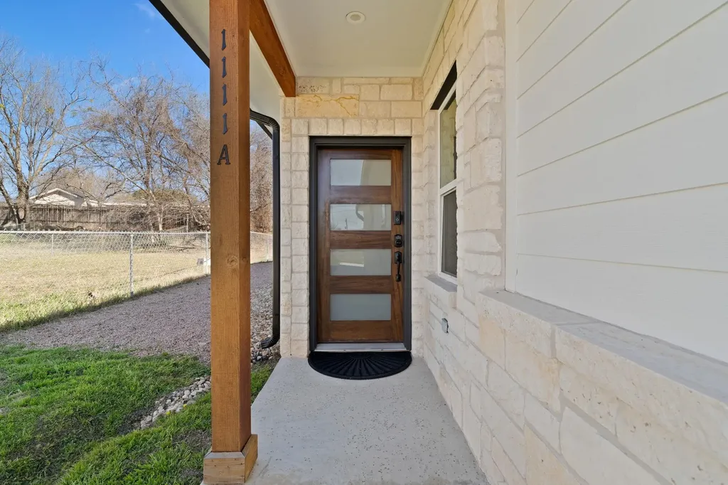 1111 Cedar Marble Falls TX 78654