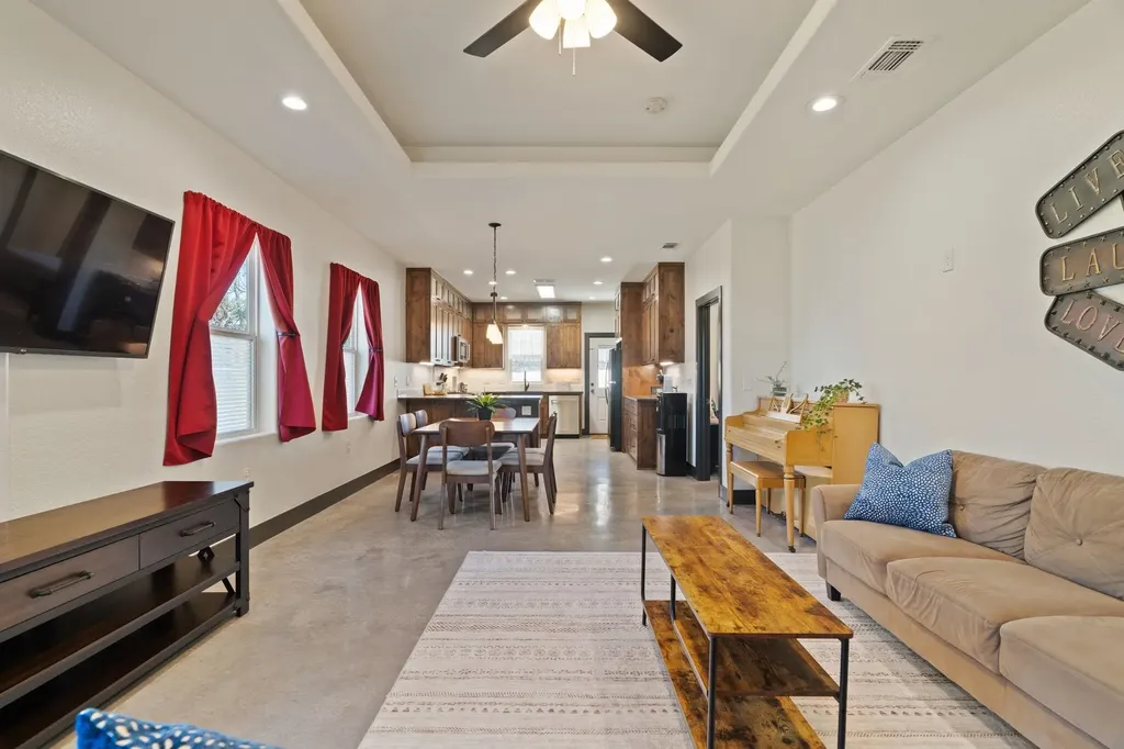 1111 Cedar Marble Falls TX 78654