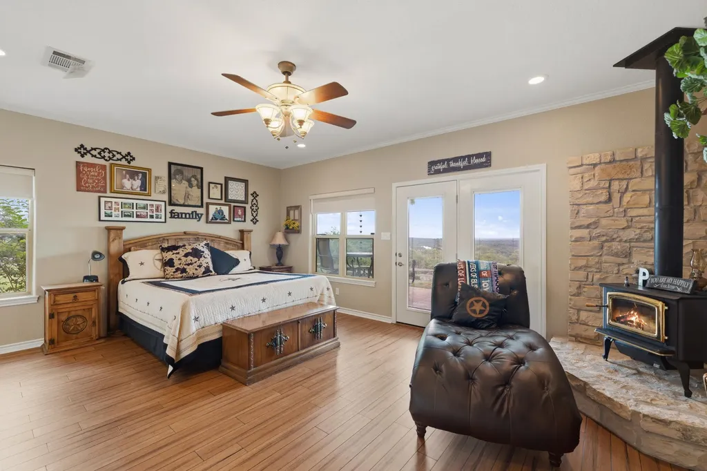 1300 Sycamore Falls Way Marble Falls TX 78654