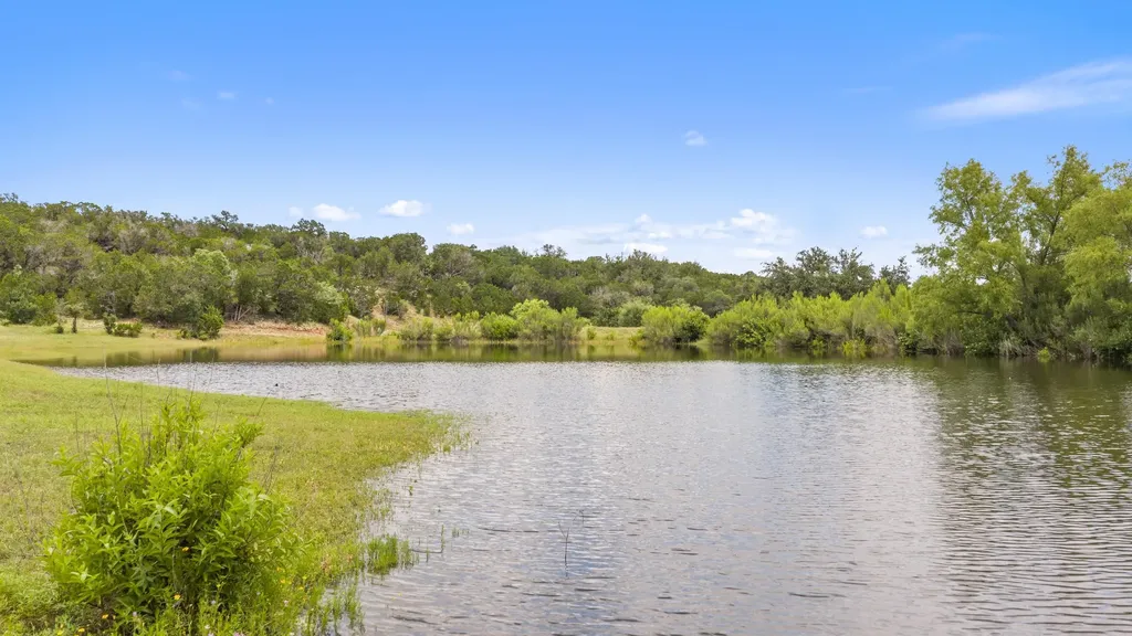 1300 Sycamore Falls Way Marble Falls TX 78654