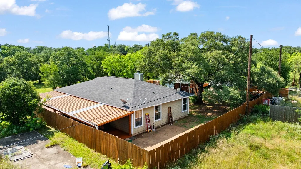808 Pecan Lane Cottonwood Shores TX 78657