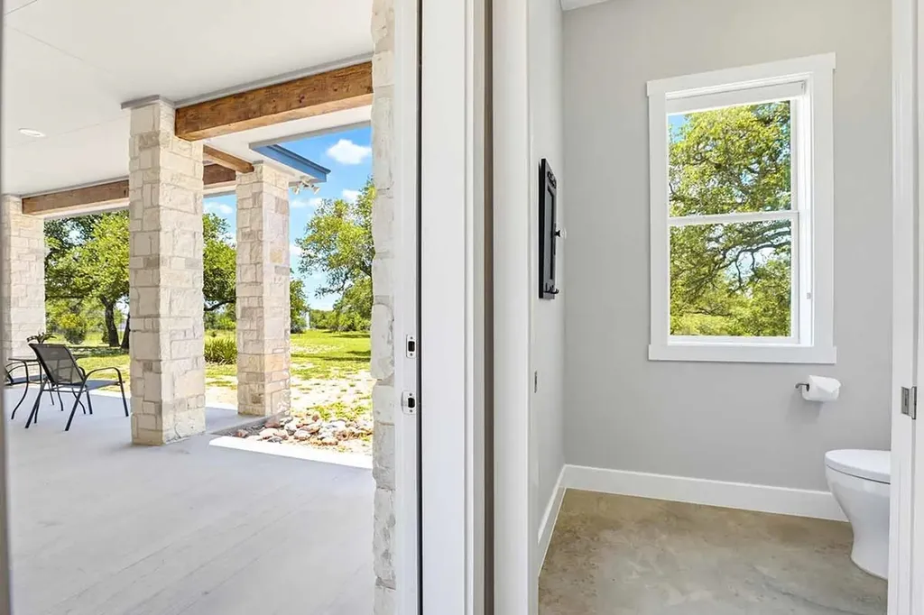 967 Crystal Mountain Round Mountain TX 78663
