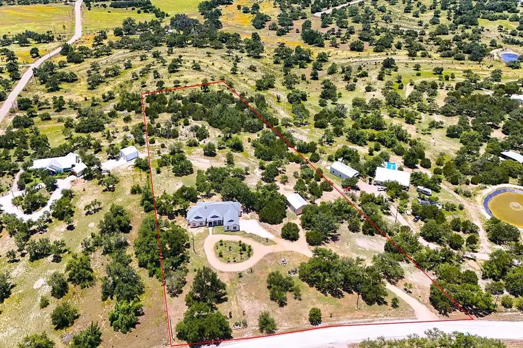 967 Crystal Mountain Round Mountain TX 78663