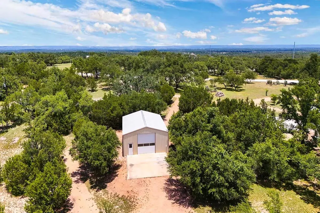 967 Crystal Mountain Round Mountain TX 78663