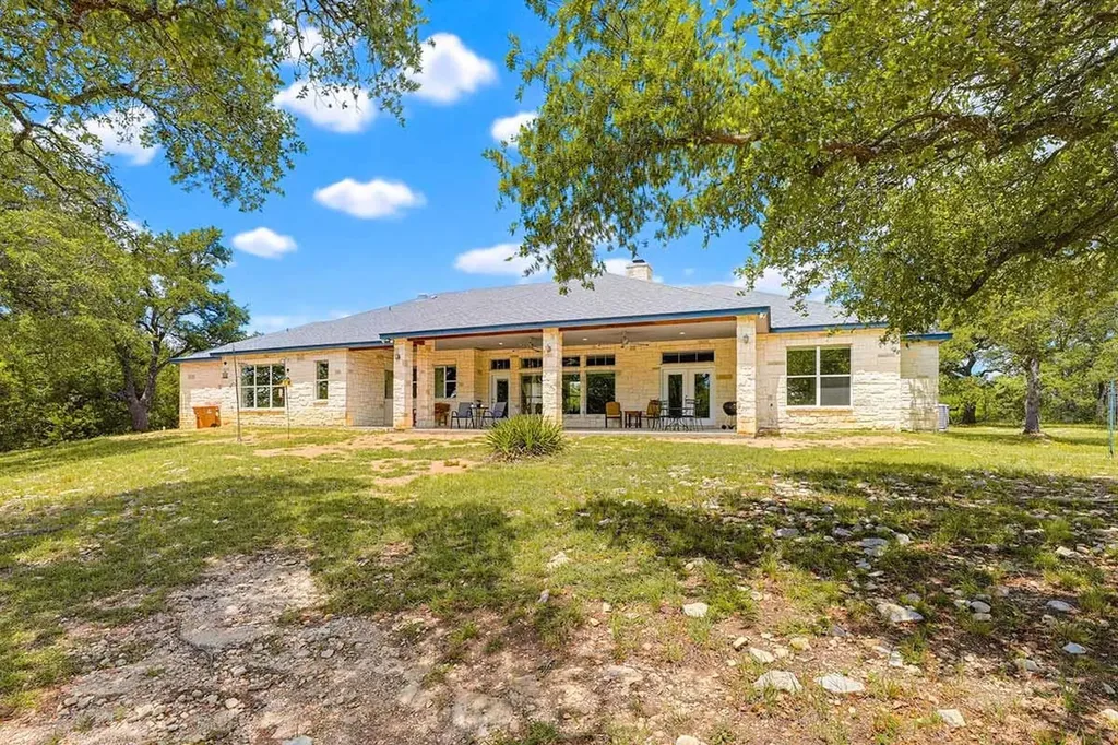 967 Crystal Mountain Round Mountain TX 78663