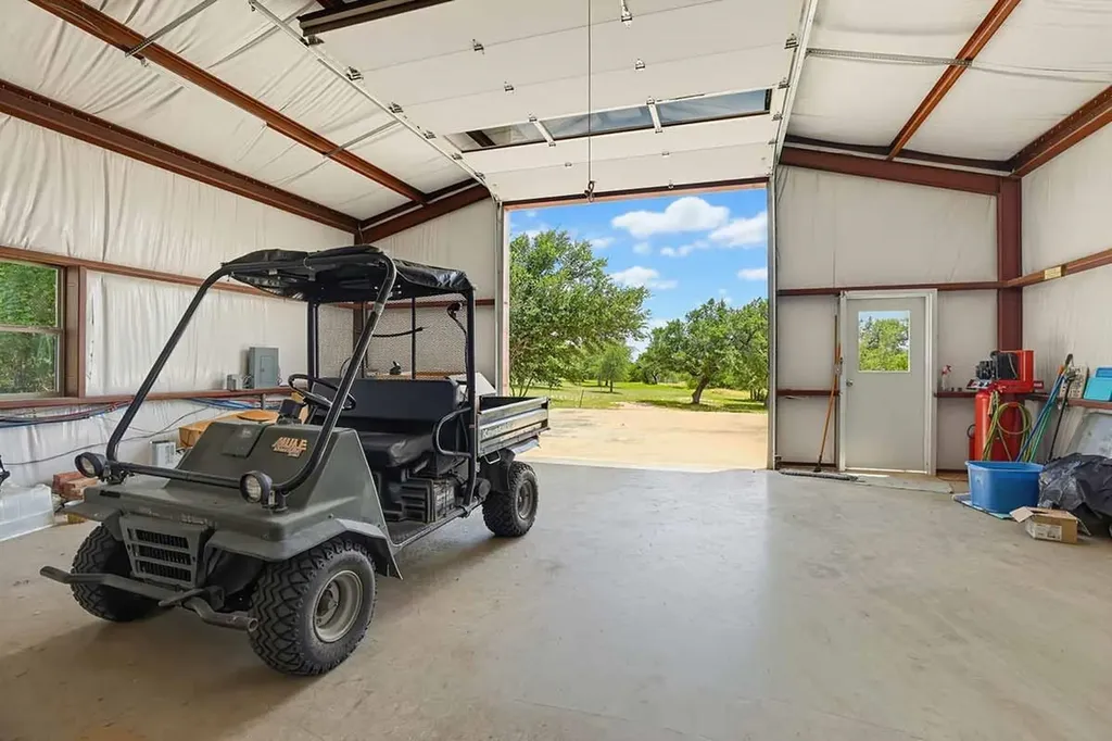 967 Crystal Mountain Round Mountain TX 78663