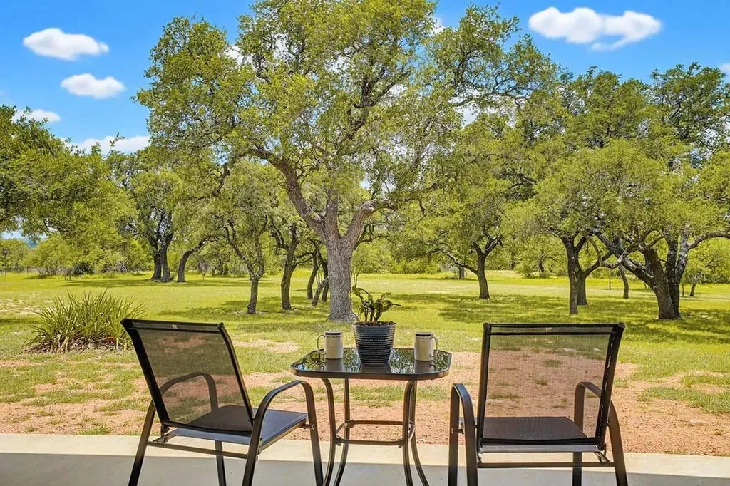 967 Crystal Mountain Round Mountain TX 78663