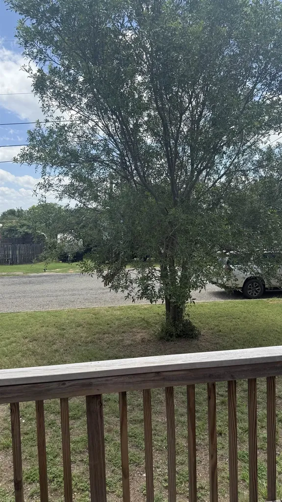 200 Sarah Circle Llano TX 78643