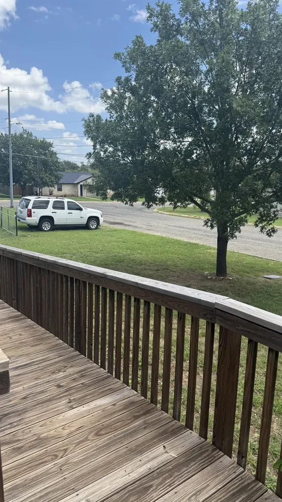 200 Sarah Circle Llano TX 78643