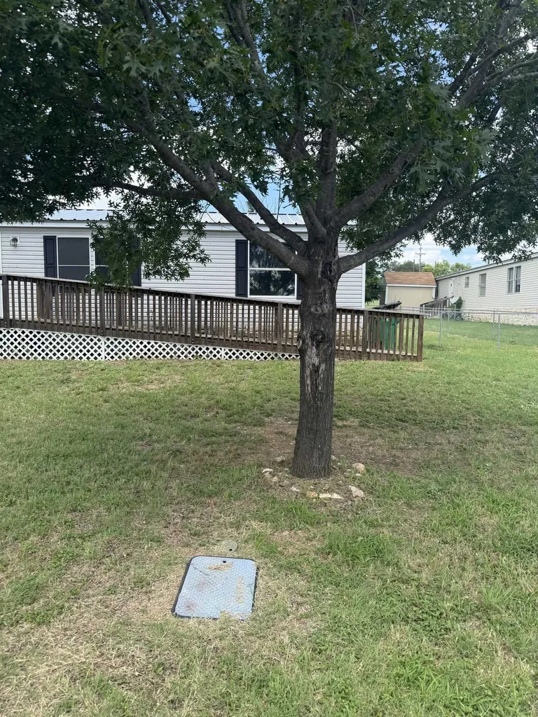 200 Sarah Circle Llano TX 78643