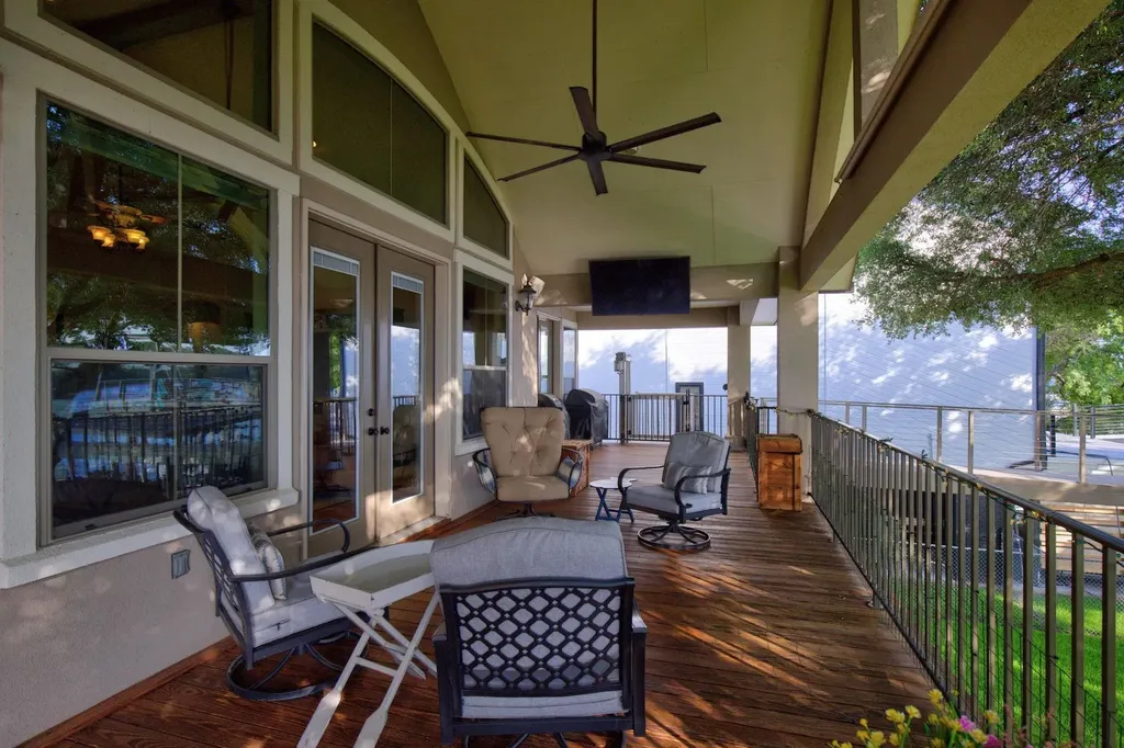 814 Scenic Loop Kingsland TX 78639