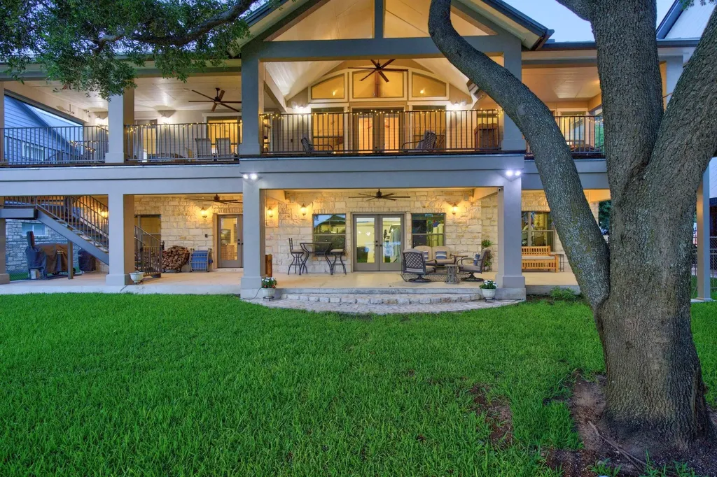 814 Scenic Loop Kingsland TX 78639
