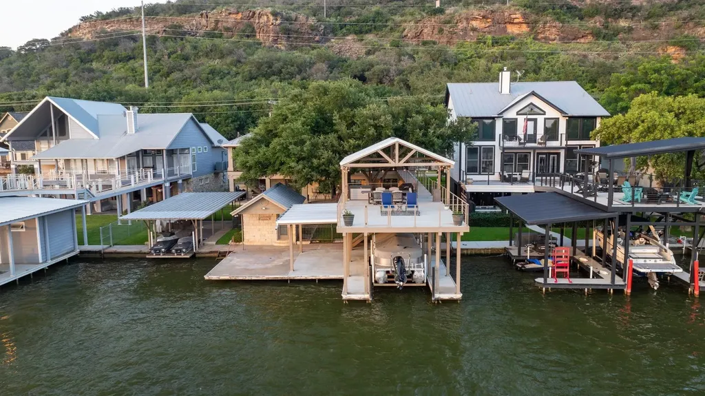 814 Scenic Loop Kingsland TX 78639