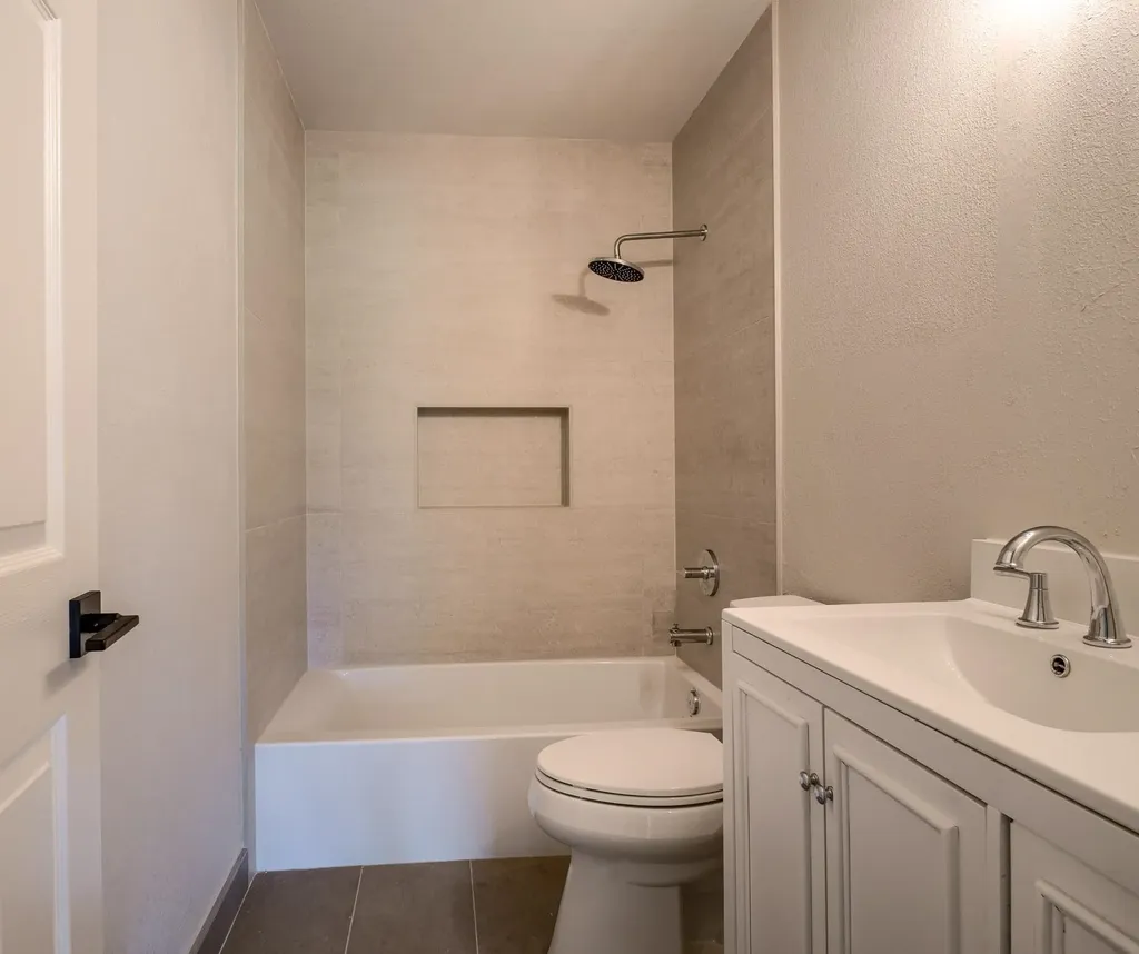 416 Spyglass Street Meadowlakes TX 78654