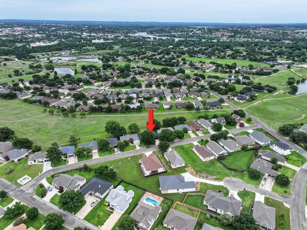416 Spyglass Street Meadowlakes TX 78654